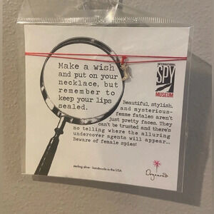 DOGEARED International Spy Museum Wish Necklace‎ High Heel Charm Red NWT
